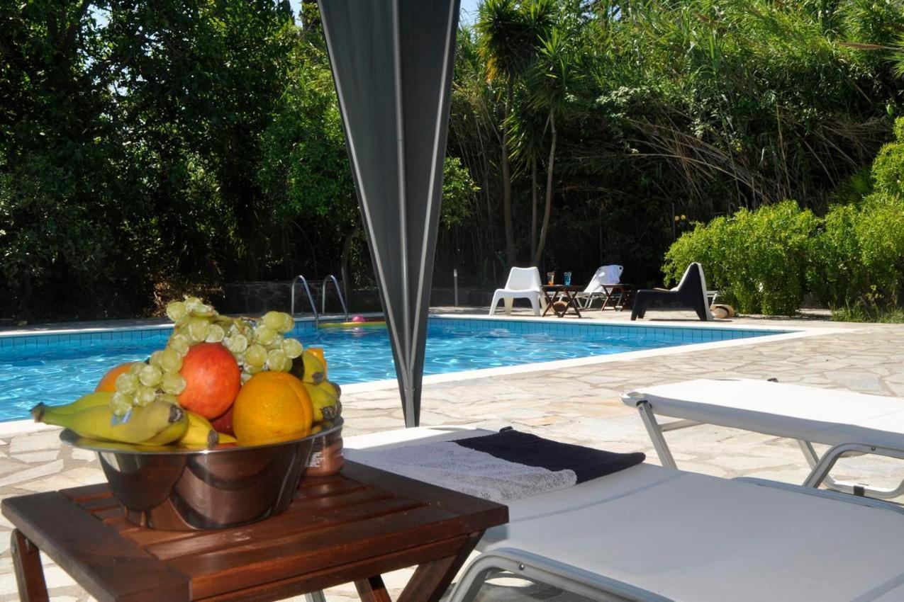 Orange Grove Suites Benitses  Bagian luar foto