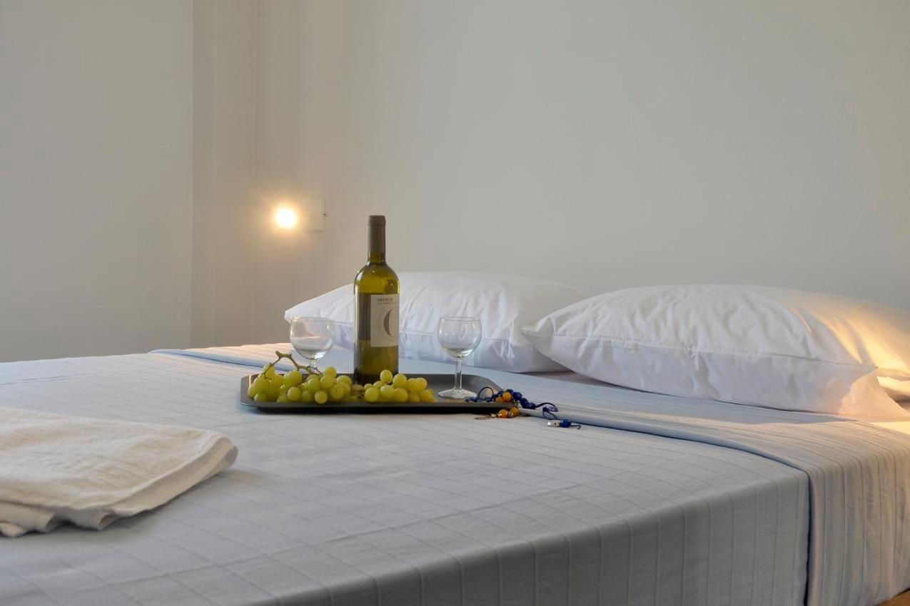 Orange Grove Suites Benitses  Bagian luar foto