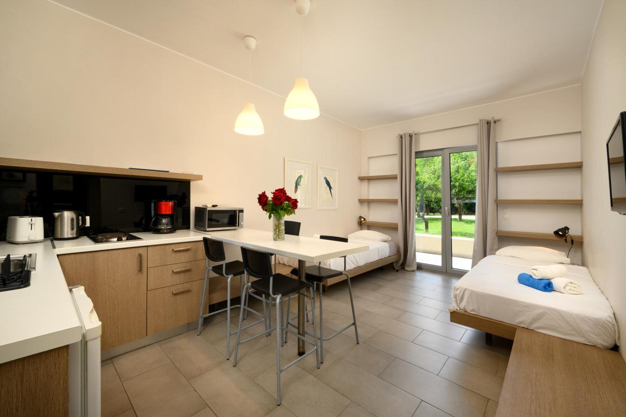 Orange Grove Suites Benitses  Bagian luar foto