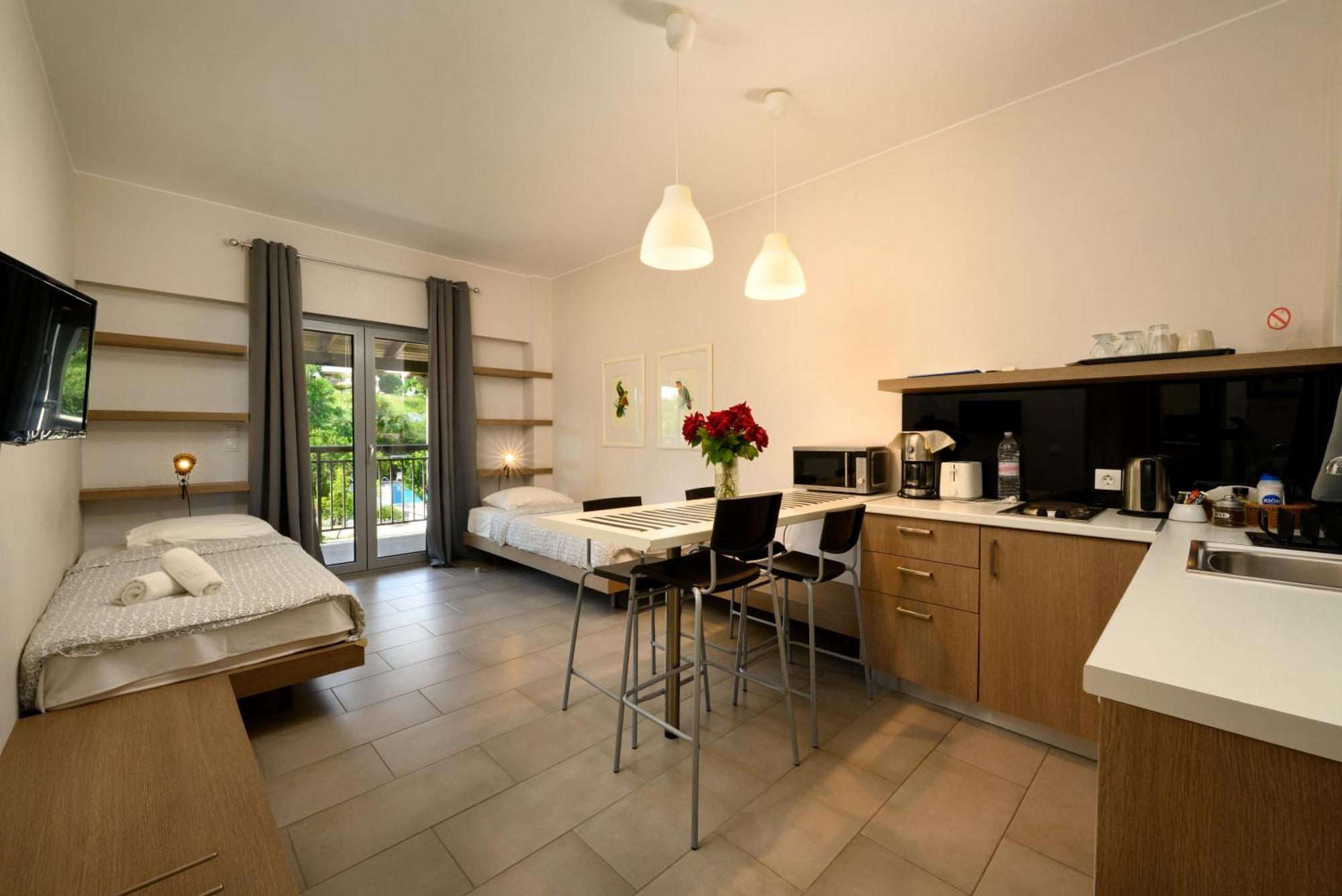 Orange Grove Suites Benitses  Bagian luar foto